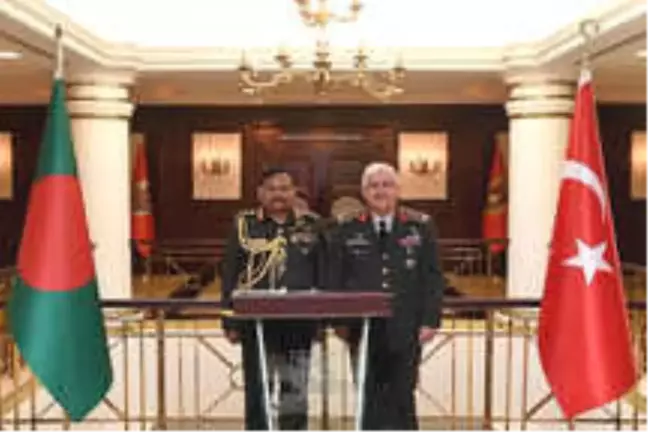 Bangladeşli Komutandan Orgeneral Güler'e Ziyaret