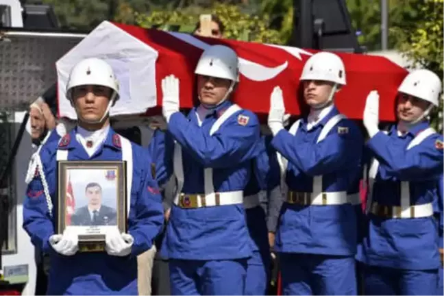 Şehit Uzman Çavuş Ali Hekim'in Annesi: Olmadı Böyle Oğlum