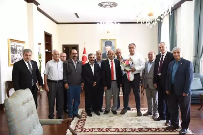 Vali Tekinarslan Muhtarları Kabul Etti