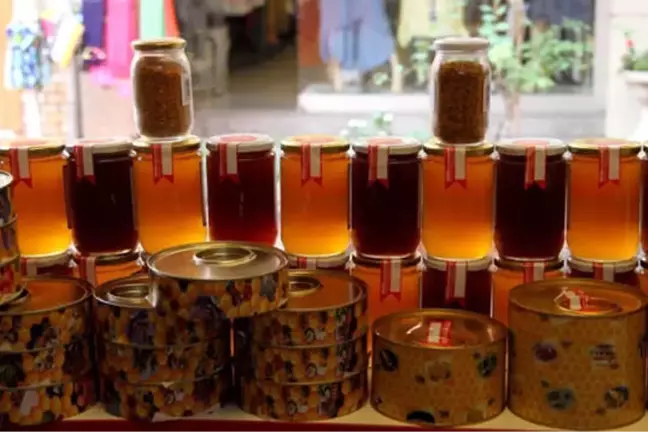 11 TL'ye Alınan Bal, 45'e Satılıyor
