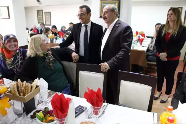 Banaz Kaymakamı, Şehit Aileleri ve Gazilerle Bir Araya Geldi