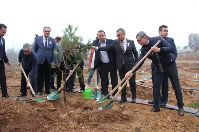 Menderes'te Öğretmenlere Anlamlı Hediye
