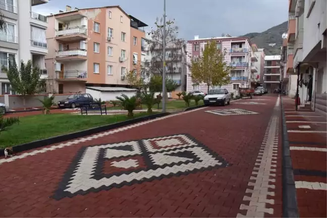 Kemalpaşa'da Tarihinin En Büyük Yol Yapım Çalışması Gerçekleştiriliyor