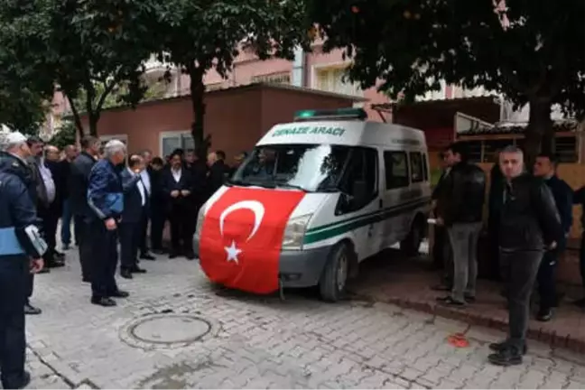 2 Kişiyi Öldüren Zabıta, 'Önüme Geleni Vururum, Çekilin' Diye Binaya Girmiş
