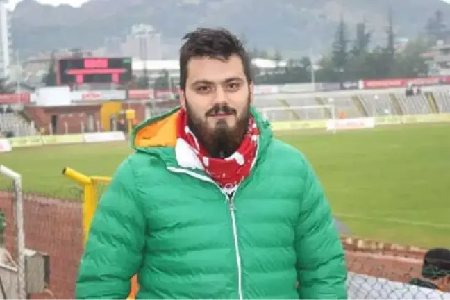 Taraftar Grubu Lideri, Halı Saha Maçı Sonrası Kalp Krizi Geçirip Öldü