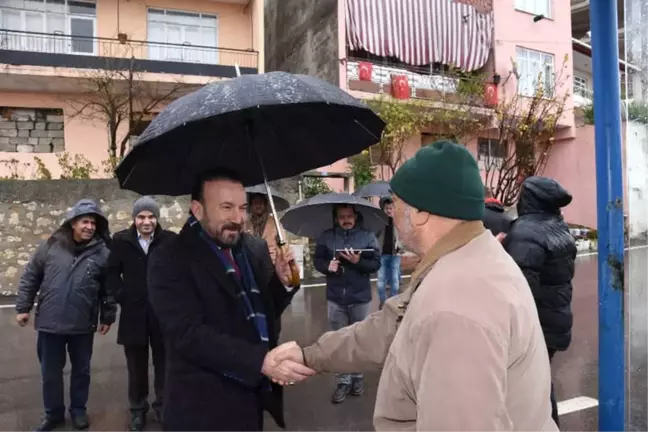 Başkan Doğan'dan Yağmur Altında Mahalle Turu