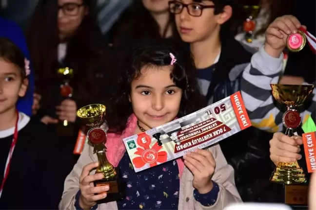 7 Ocak Kurtuluş Kupası Satranç Turnuvası Sonuçlandı