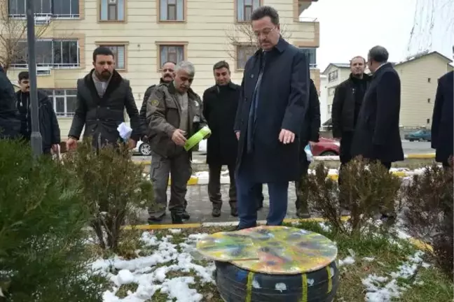 Eski Otomobil Lastikleri Kedi Yuvası Yapıldı