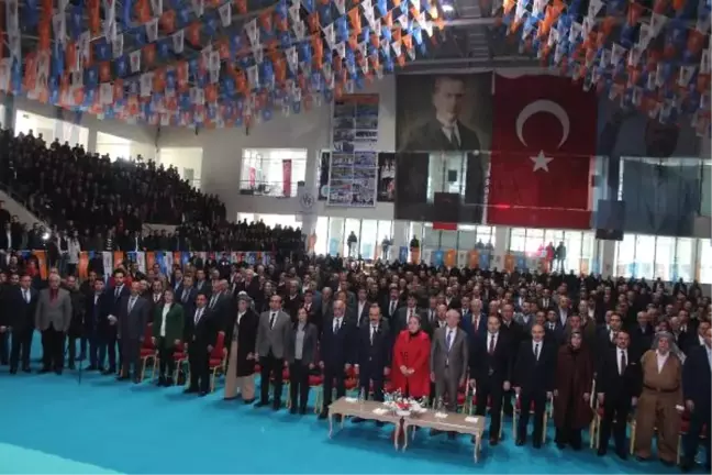 AK Parti'li Miroğlu, Hakkari'de Partisinin Aday Tanıtım Toplantısına Katıldı