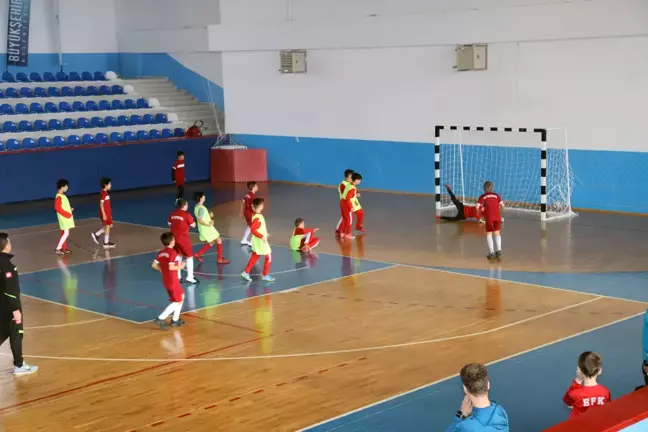 Minikler Futsal Şöleni Başladı