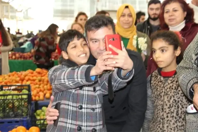 Ümmet Akın;