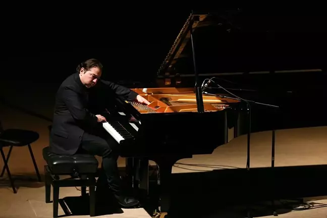 Fazıl Say Trabzon'da Konser Verdi