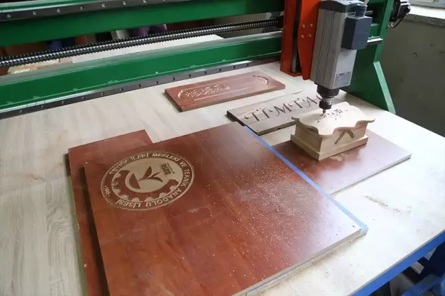 Liseliler 25 Bin Liraya Cnc Tezgahı Üretti
