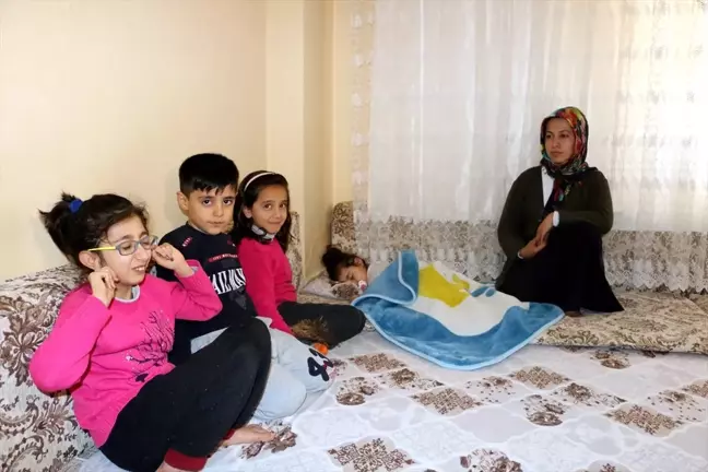 Engelli Feride'nin Tek Hayali Kendine Ait Bir Oda