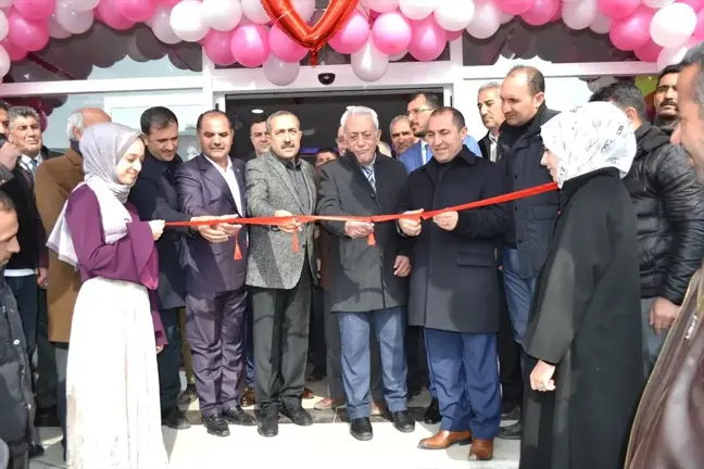 Erciş'te Mağaza Açılışı
