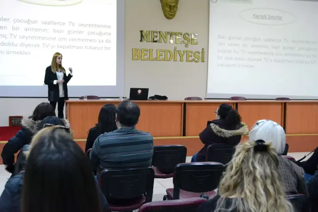 Menteşe Belediyesi'nden Anne Babalara Eğitim