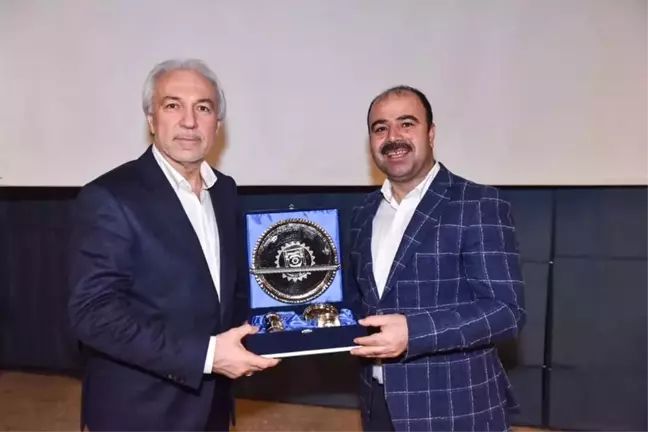 Başkan Saraçoğlu, Tarihi Kentler Birliği'nin 'Konya Çalıştayı'na Katıldı