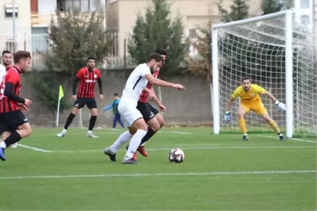 Kozan Belediyespor-Karbel Karakopru Belediyespor: 1-3