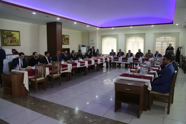 Silopi Müftüsü Elçi'ye Veda Yemeği