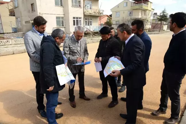 Isparta Belediyesi'nden İki Mahalleye Hizmet Yağmuru