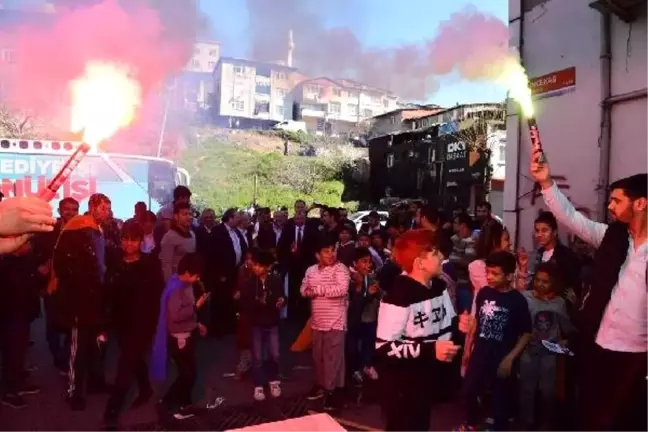 Eş, Dost, Akraba Değil, Ataşehir Zenginleşsin