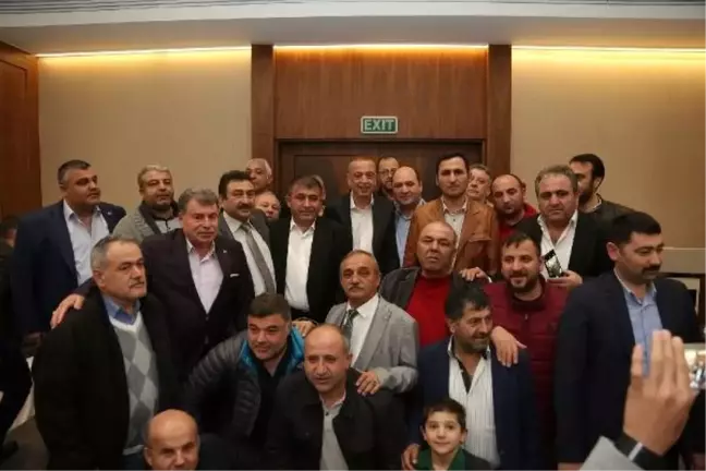 İlgezdi, Taksiciler ve Seçim Sandık Görevlileri ile Buluştu