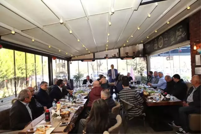 Yalı Esnafı Başkan Akın'ı Ağırladı
