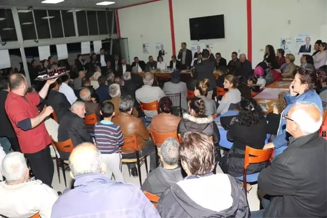 Özdemir, Kuşlubahçe'de 'Seni Başkan Yapacağız' Sloganlarıyla Karşılandı