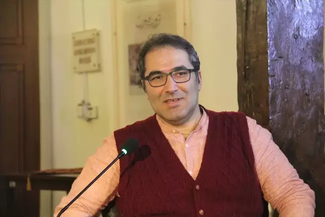 Toplum Olma Fikrini Sürekli Hatırlamamız Lazım