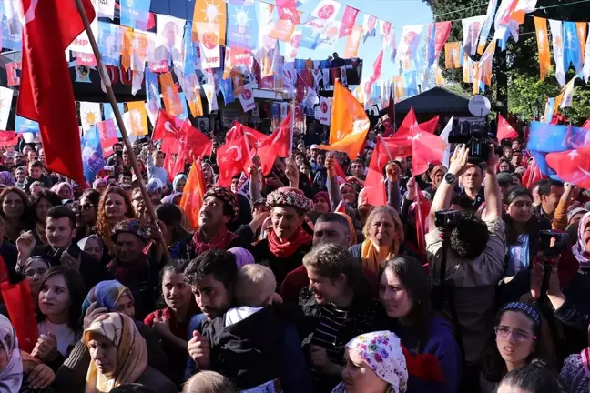Bizim Birlikteliğimiz Ezan ve Bayraktadır