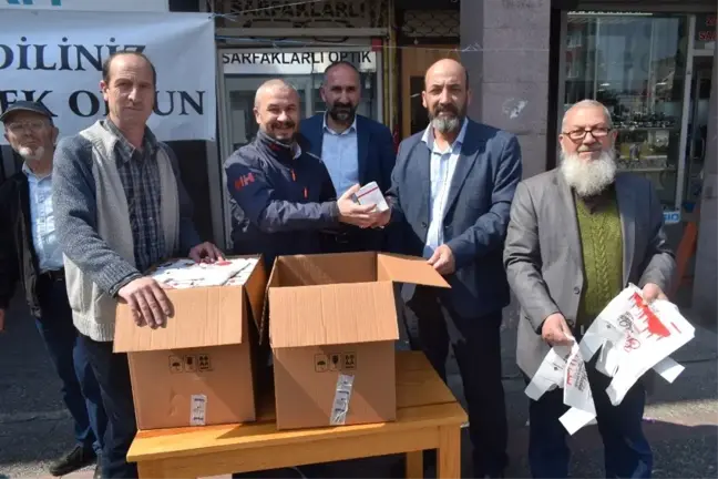 Balıkesir'de 10 Bin Paket Kandil Simidi Dağıtıldı