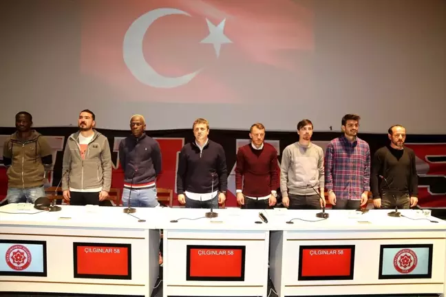 Sivasspor'da Keleş ve Futbolcular Öğrencilerle Buluştu