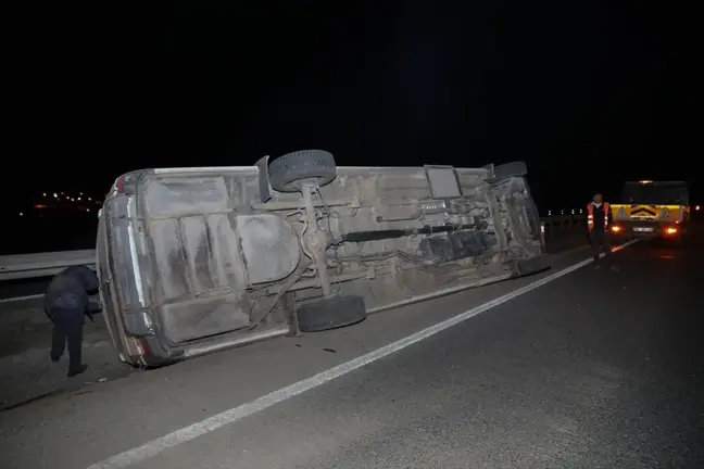 Dağcıları Taşıyan Minibüs Devrildi: 4 Yaralı