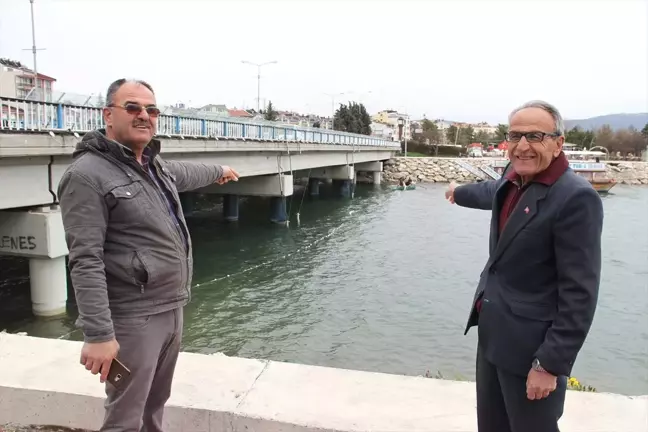 Beyşehir'de Avcılardan Gölden Balık Kaçağına Karşı Ağlı Önlem