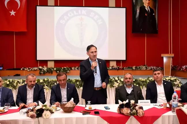 Hizmetliye Kadro İsteğinin Takipçisiyiz