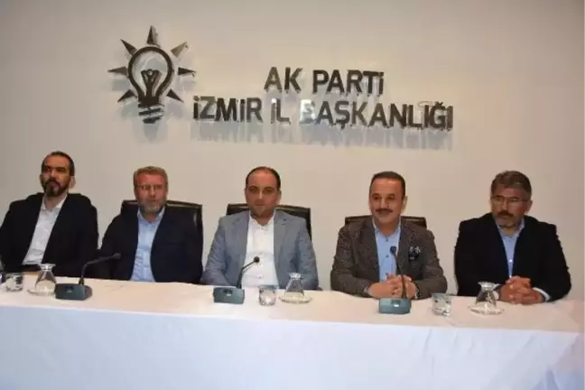 AK Parti İzmir'de Yeni Başkan İçin Temayül Yoklaması Yapılıyor