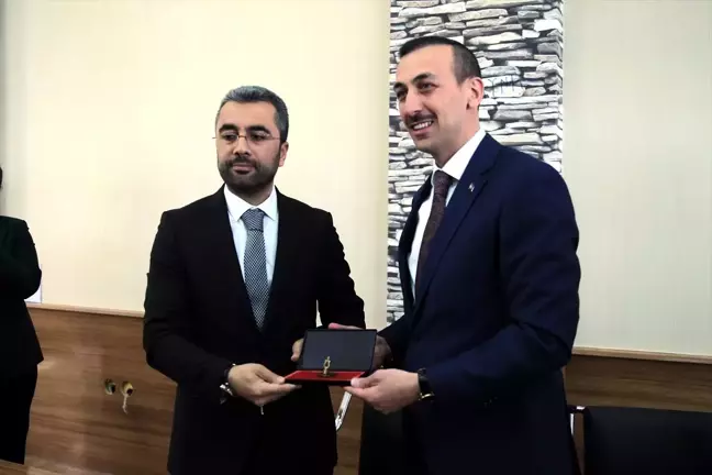 Edremit Belediyesi'nde Devir Teslim