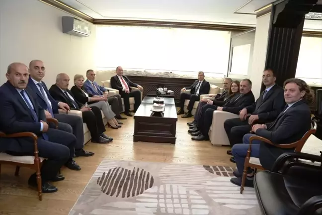 Vali Doruk, Belediye Başkanı Elçin'i Kabul Etti