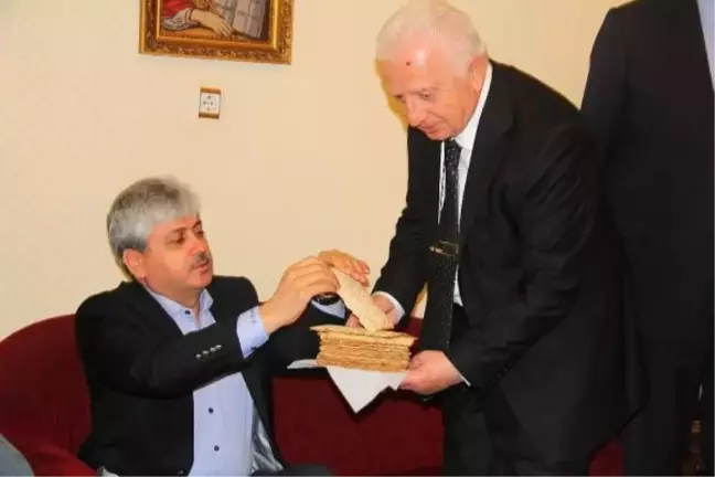 Hatay'da Hamursuz Bayramı Kutlandı
