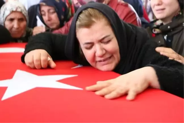 Sri Lanka'daki Saldırıda Ölen Mühendislerin Cenazeleri Adıyaman'da (2)