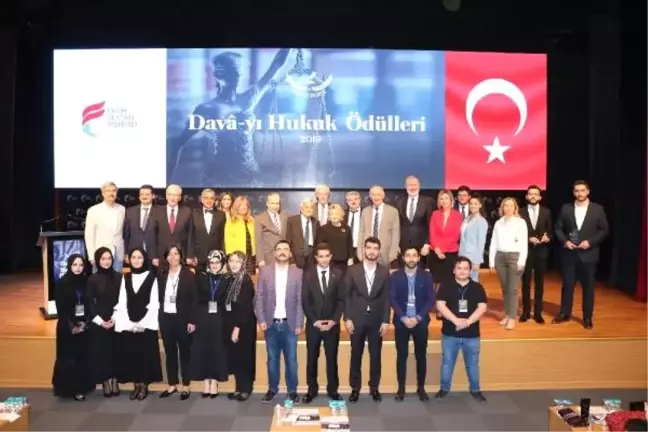 Hukuk Dünyasının 'En'leri İlk Kez Ödüllendirildi