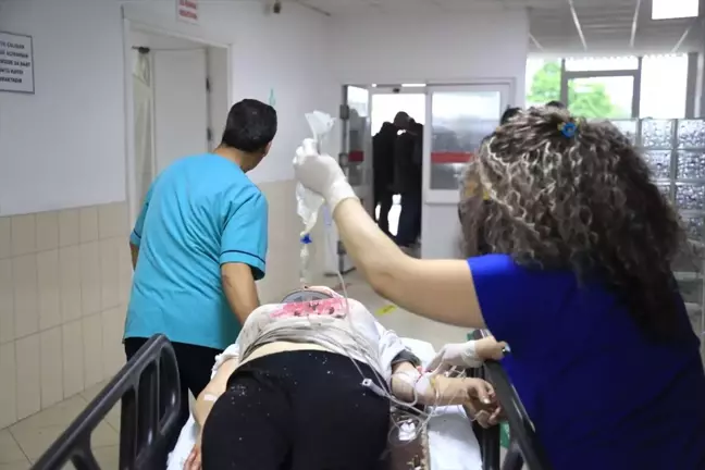 Güncelleme - 2 Muğla'da Yolcu Otobüsü Devrildi