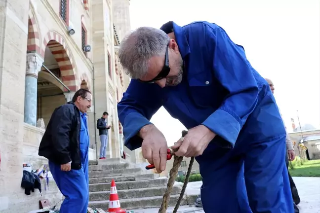 Huzur ve Bereket Ayı Ramazan - Zeytinyağı Kandiliyle Başlayan Türk Sanatı: Mahyacılık