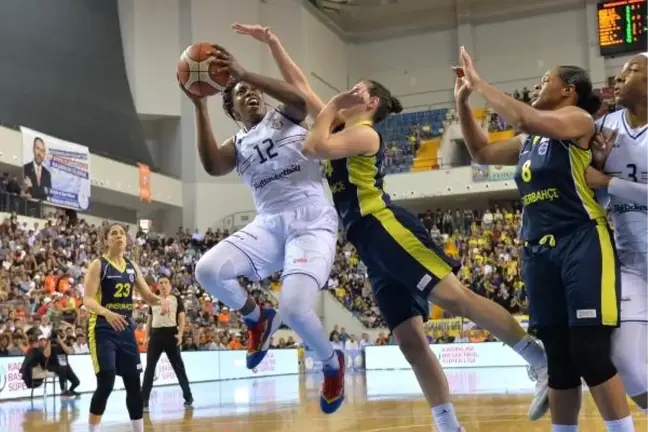 Çukurova Basketbol - Fenerbahçe: 67-69