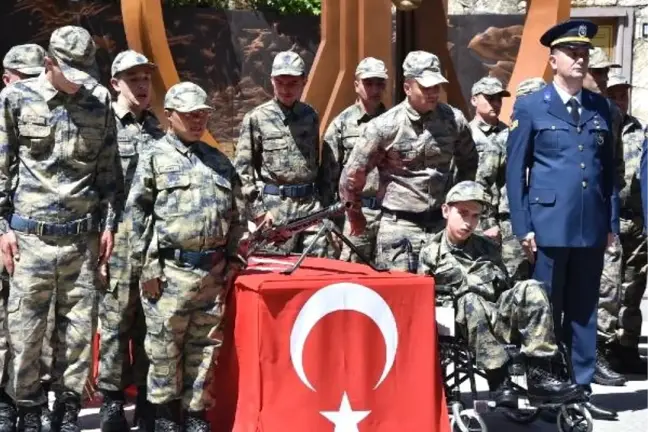 Akhisar'da 28 Engelli, Asker Oldu
