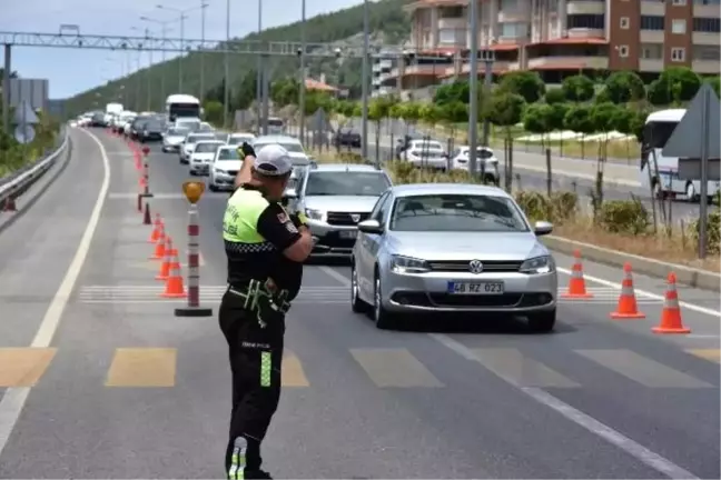 Ege'nin gözde turizm merkezlerine tatilci akını