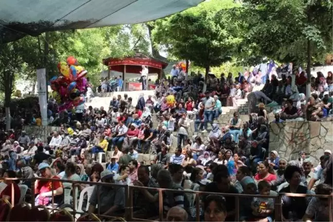 Ödemiş'in en iyi kiraz ve meyve fidanı üreticisi seçildi