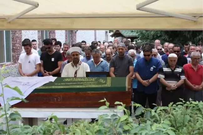 Eczacılık öğrencisi Hasan Efe, kansere yenildi