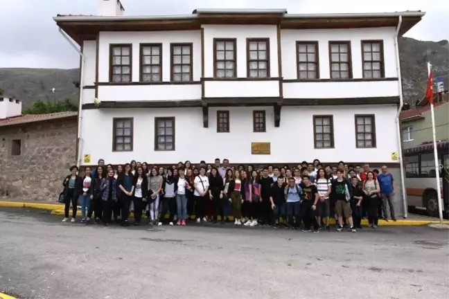 İnönü'ye ziyaretçi akını