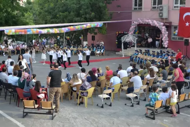 Kapuz İlkokulu'nda mezuniyet coşkusu